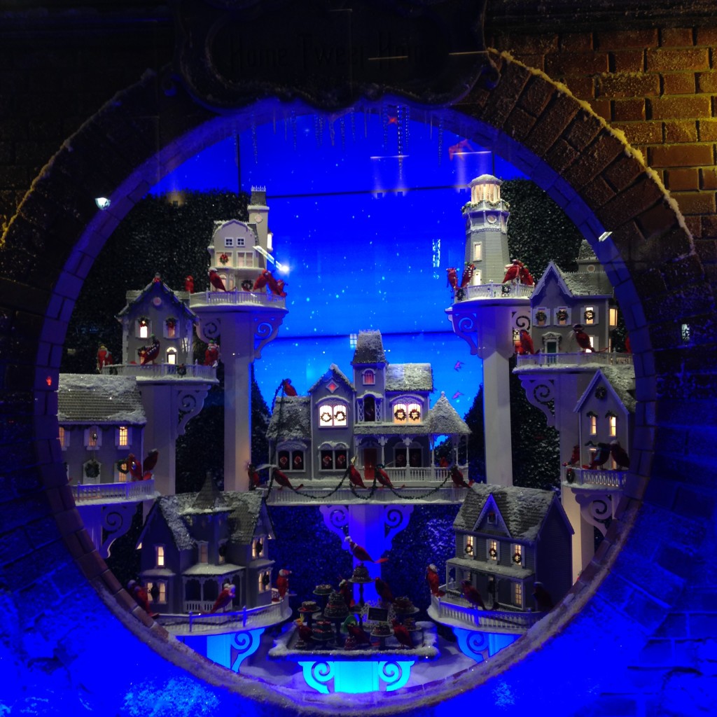 lord_and_taylor_2014_holiday