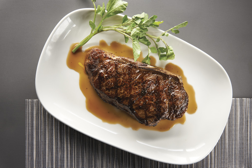 Morton’s Grille Caters to the Masses