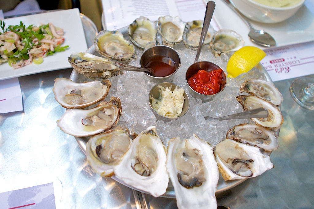 eds_lobster_bar_oysters